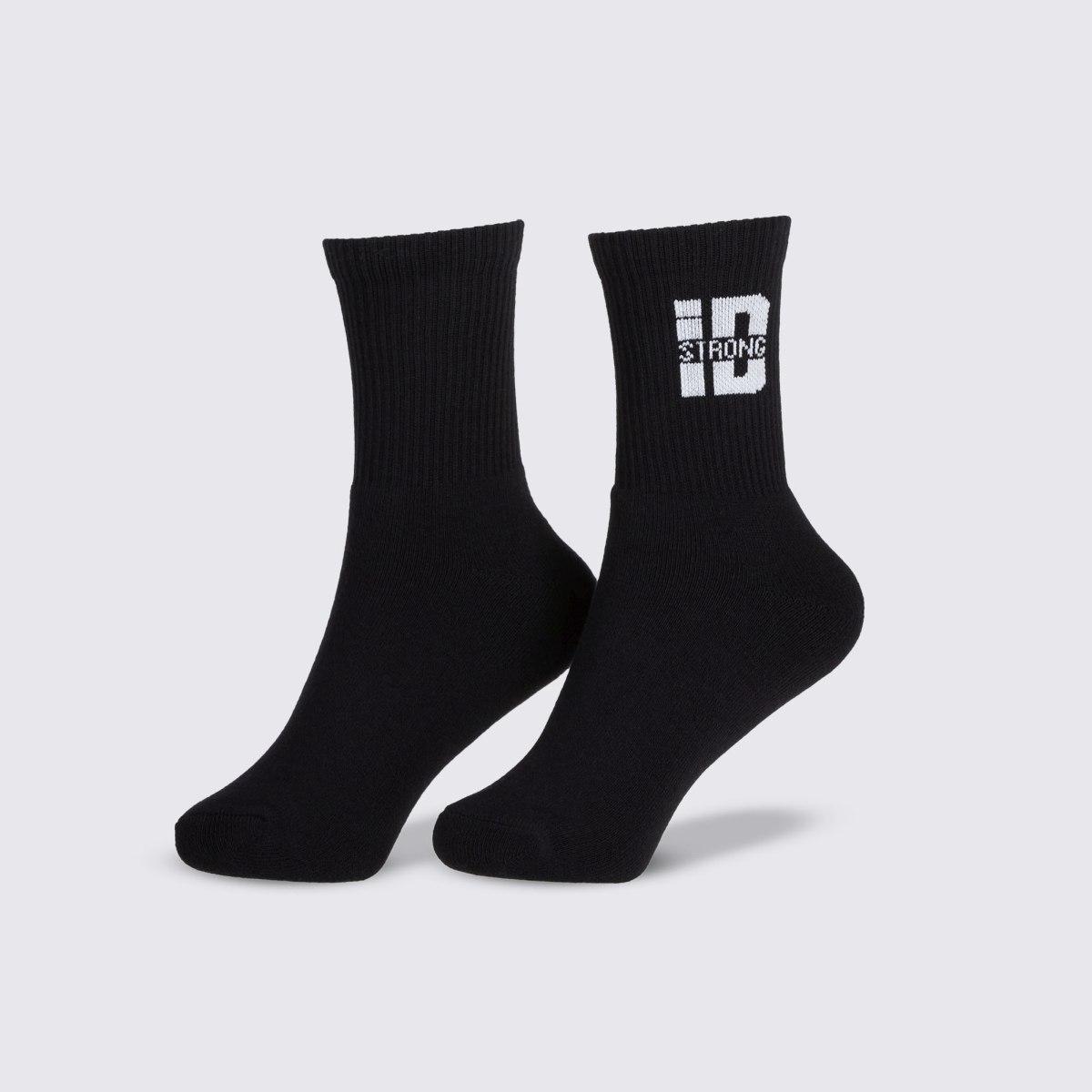 STRONG iD Half Crew Plush Socks